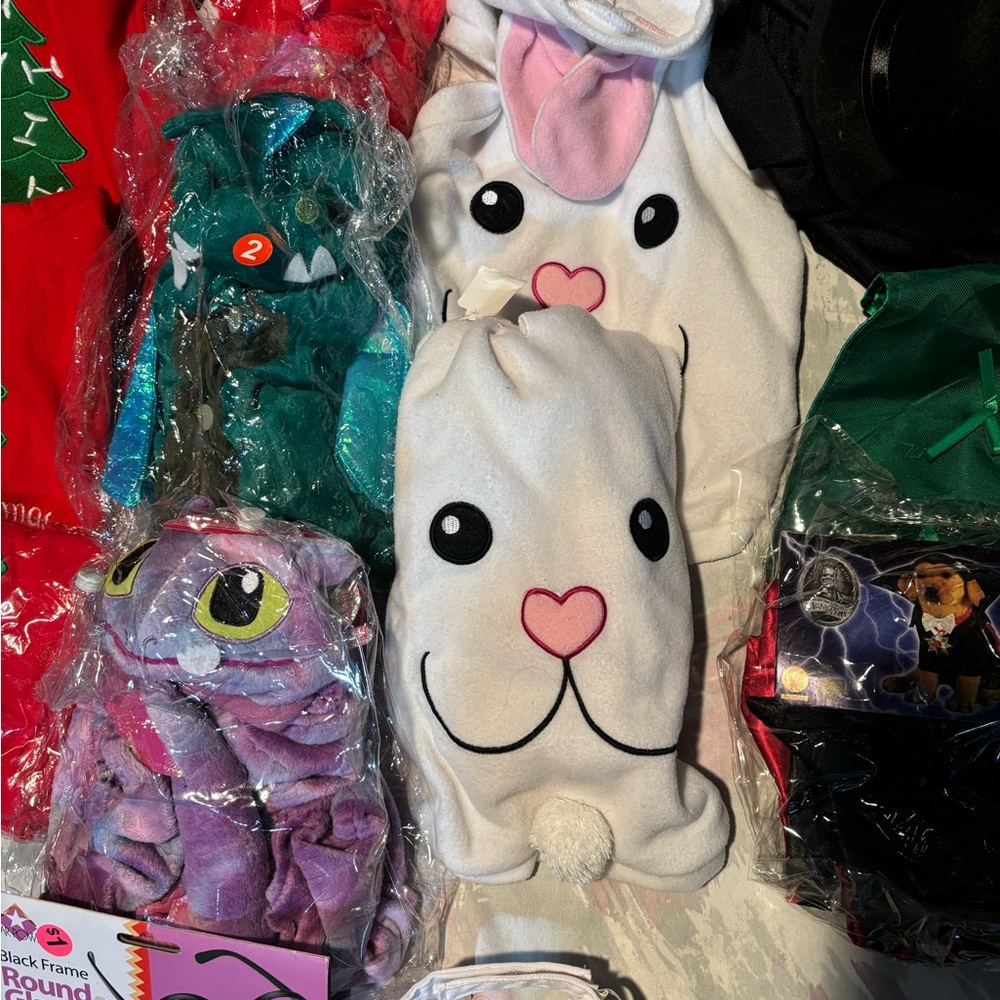 Pet Costumes - Picture 2 of 8